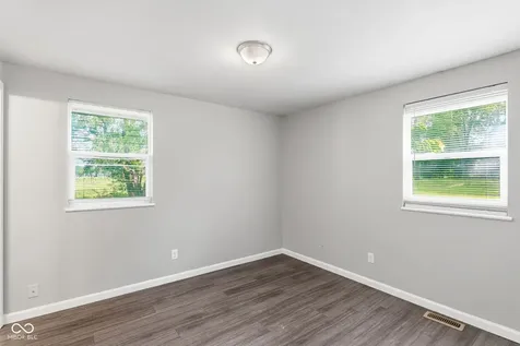 10423 Chris Drive Indianapolis IN 46229