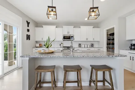 2373 Somerset Circle Franklin IN 46131