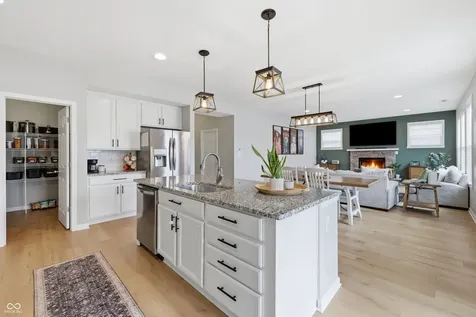2373 Somerset Circle Franklin IN 46131