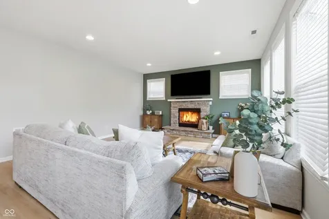 2373 Somerset Circle Franklin IN 46131