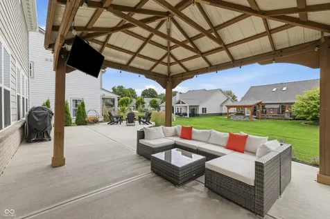 2373 Somerset Circle Franklin IN 46131