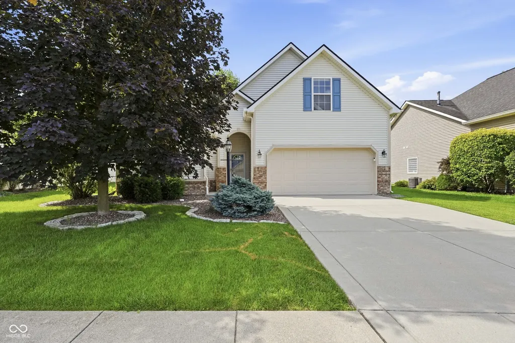 5871 Lost Oaks Carmel IN 46033