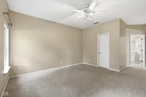 5871 Lost Oaks Carmel IN 46033