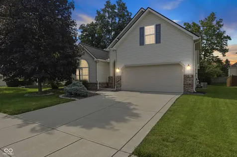 5871 Lost Oaks Carmel IN 46033