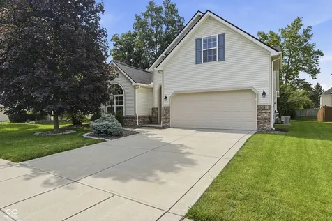 5871 Lost Oaks Carmel IN 46033