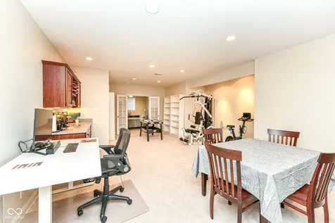 11651 Skyhawk Court Fishers IN 46037