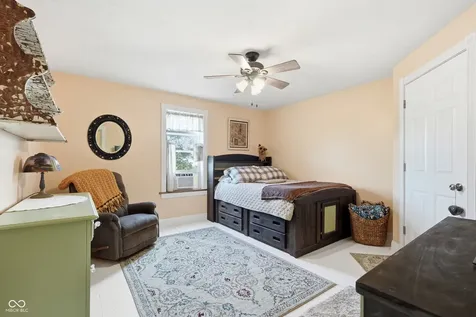 7784 N 275 W Alexandria IN 46001