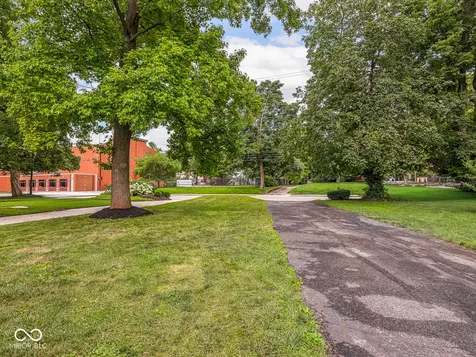 4653 N Illinois Street Indianapolis IN 46208
