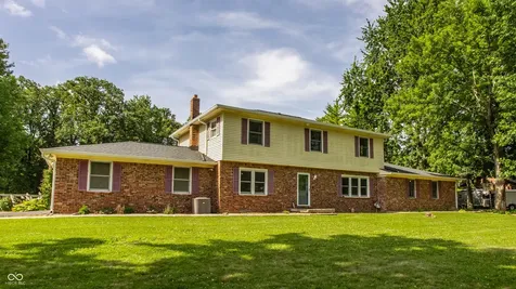 6722 Crown Drive Brownsburg IN 46112