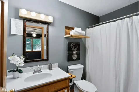 11129 N Shelby 460 W New Palestine IN 46163