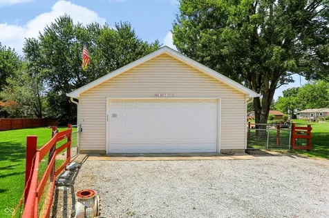 11129 N Shelby 460 W New Palestine IN 46163