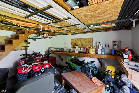 11129 N Shelby 460 W New Palestine IN 46163