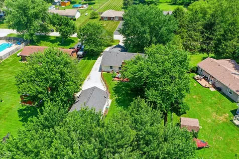 11129 N Shelby 460 W New Palestine IN 46163