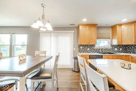 5721 Columbia Circle Greenwood IN 46142