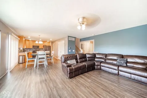 5721 Columbia Circle Greenwood IN 46142