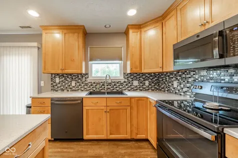 5721 Columbia Circle Greenwood IN 46142