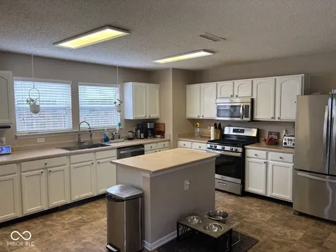 12924 Star Drive Fishers IN 46037