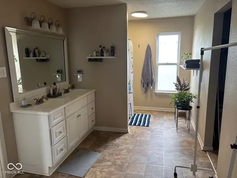 12924 Star Drive Fishers IN 46037