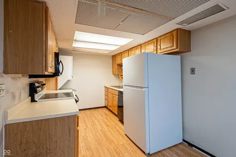 8342 Paso Del Norte Court Indianapolis IN 46227
