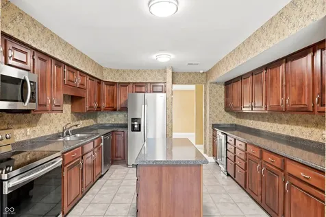 8751 Jaffa Court East Drive Indianapolis IN 46260