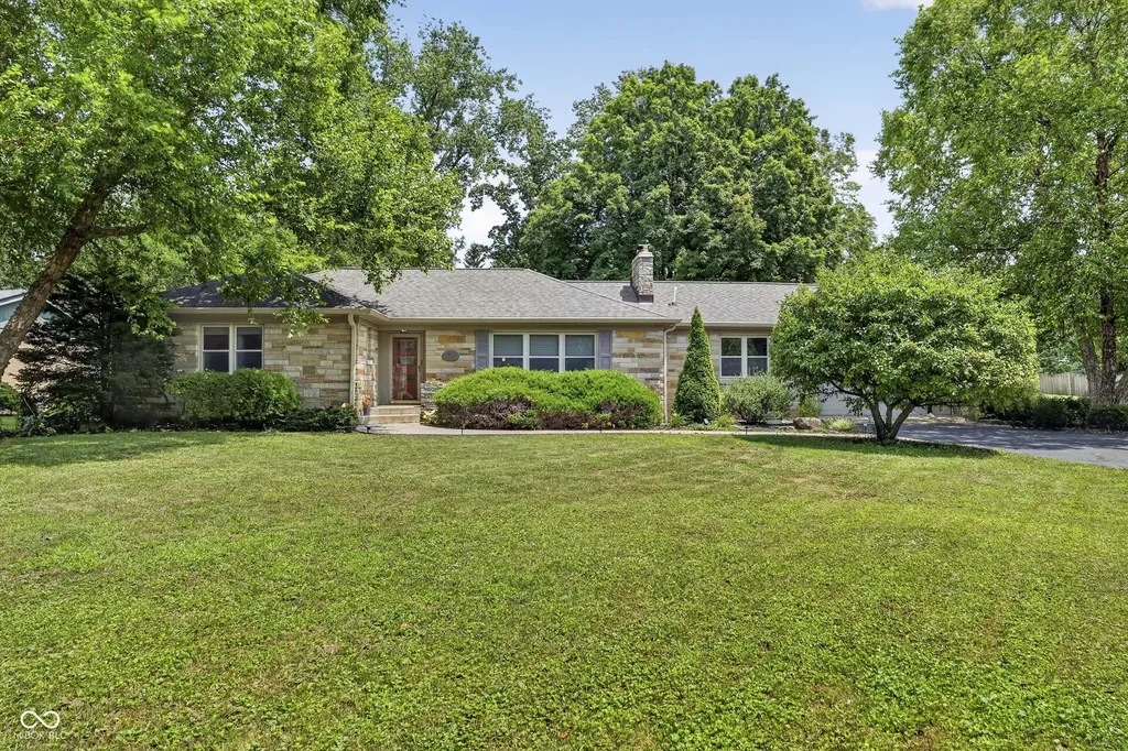 8501 N College Indianapolis IN 46240