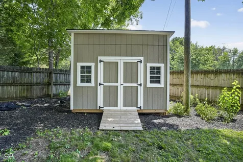 8501 N College Indianapolis IN 46240