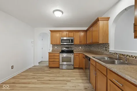 5341 Bombay Drive Indianapolis IN 46239