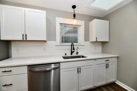 4521 Winthrop Avenue Indianapolis IN 46205