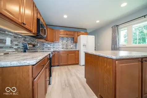 1150 E Adams Drive Franklin IN 46131
