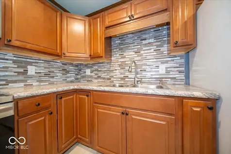 1150 E Adams Drive Franklin IN 46131