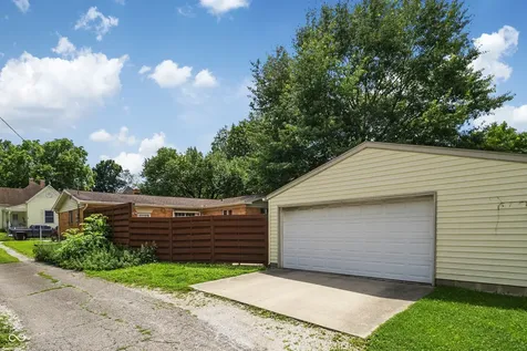 15 W Joseph Street Brazil IN 47834