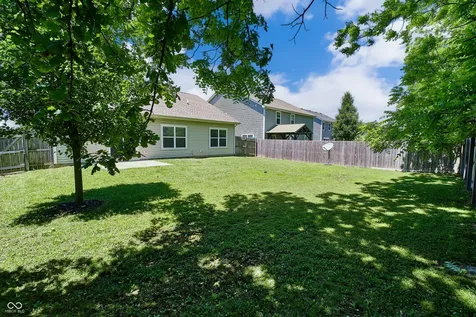 18203 Pennsy Way Westfield IN 46074