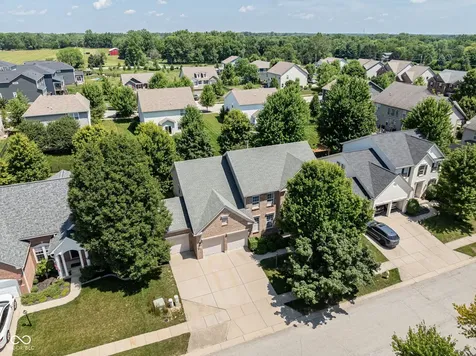 5498 Laurel Crest Run Noblesville IN 46062