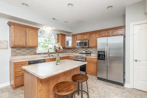 9652 Rhodes Court Avon IN 46123