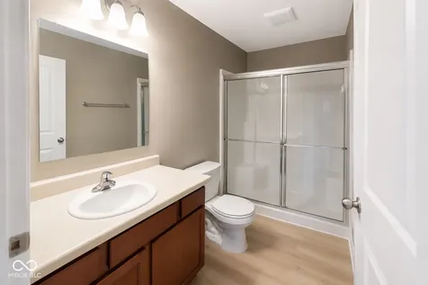 6245 Emerald Lake Court Indianapolis IN 46221
