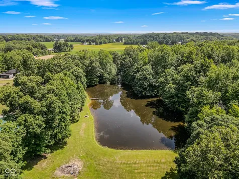 8065 S County Road 175 Road W Commiskey IN 47227