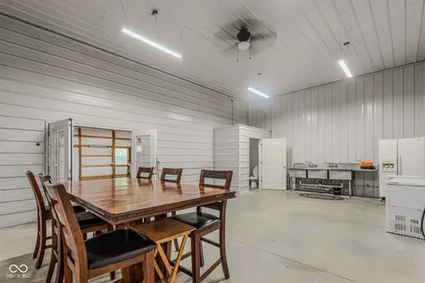 8065 S County Road 175 Road W Commiskey IN 47227