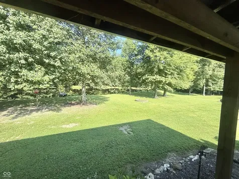 8065 S County Road 175 Road W Commiskey IN 47227