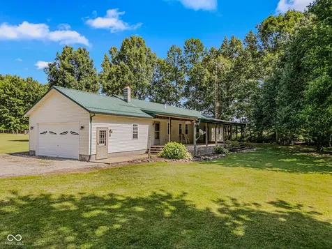 8065 S County Road 175 Road W Commiskey IN 47227