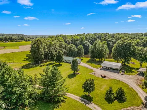 8065 S County Road 175 Road W Commiskey IN 47227