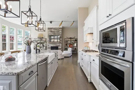 11699 West Drive Zionsville IN 46077