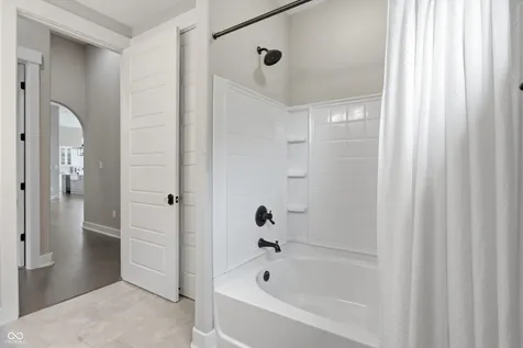 11699 West Drive Zionsville IN 46077