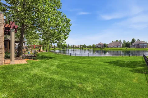 11699 West Drive Zionsville IN 46077