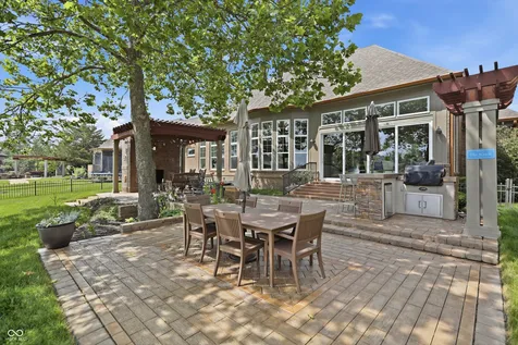 11699 West Drive Zionsville IN 46077