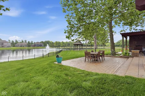 11699 West Drive Zionsville IN 46077