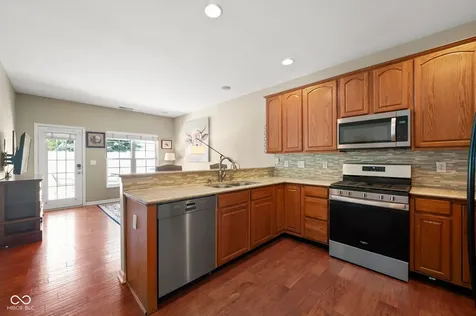 15532 Crofton Place Westfield IN 46074