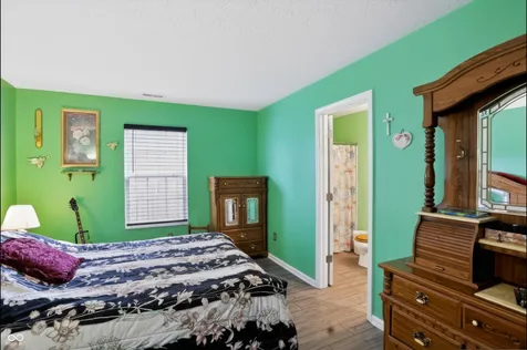 425 Thunderwood Greenfield IN 46140