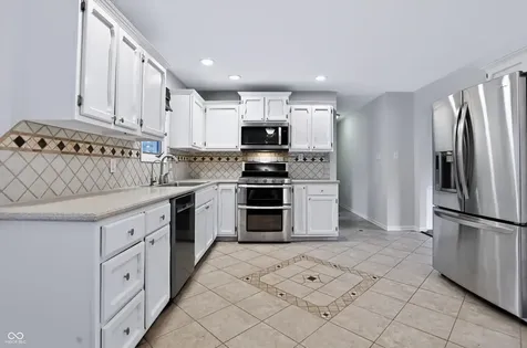 110 Westbourne Drive Brownsburg IN 46112