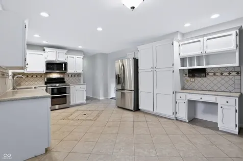 110 Westbourne Drive Brownsburg IN 46112