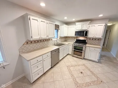 110 Westbourne Drive Brownsburg IN 46112